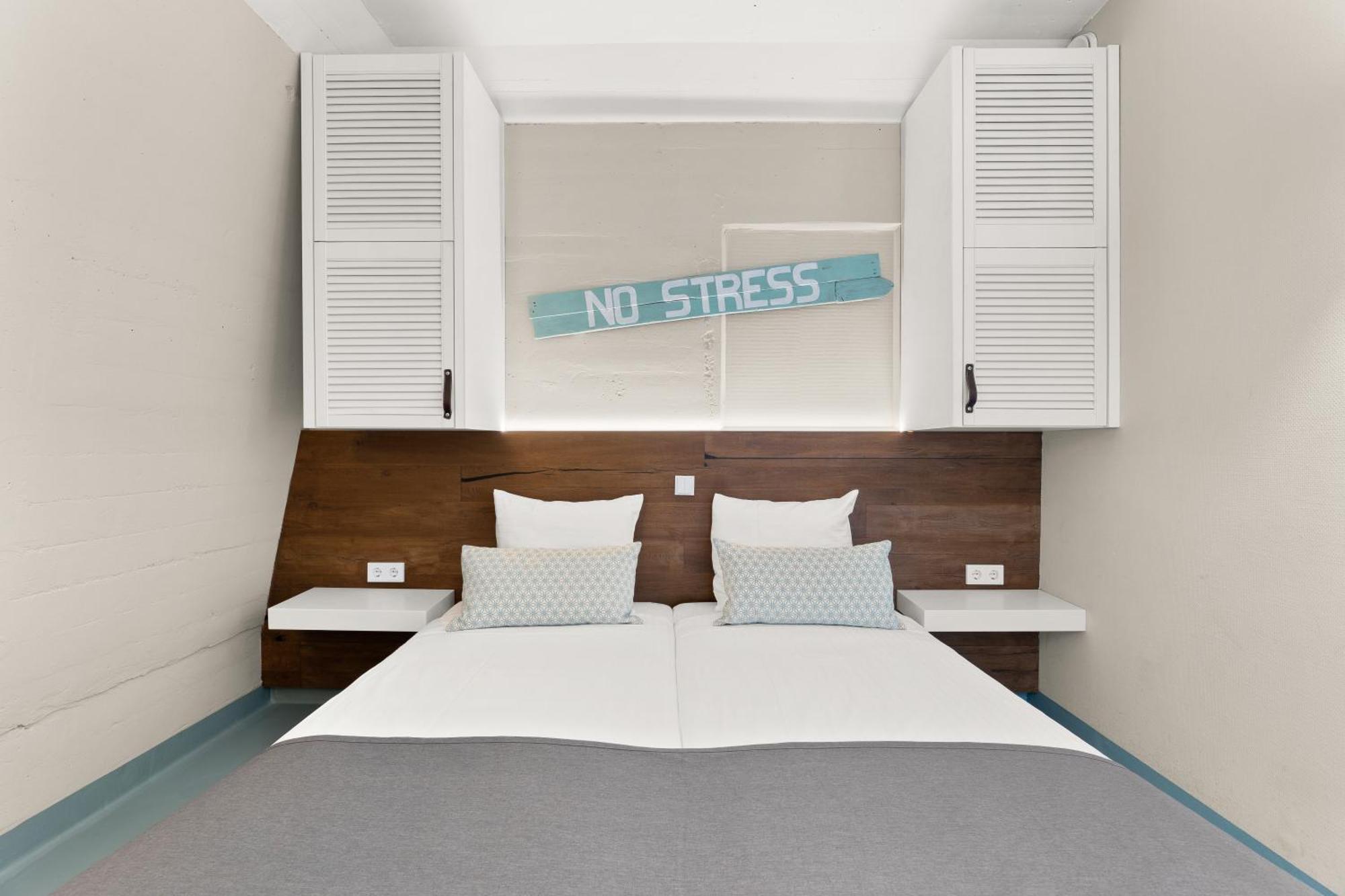 Beachrooms Pier 7 블리싱겐 객실 사진