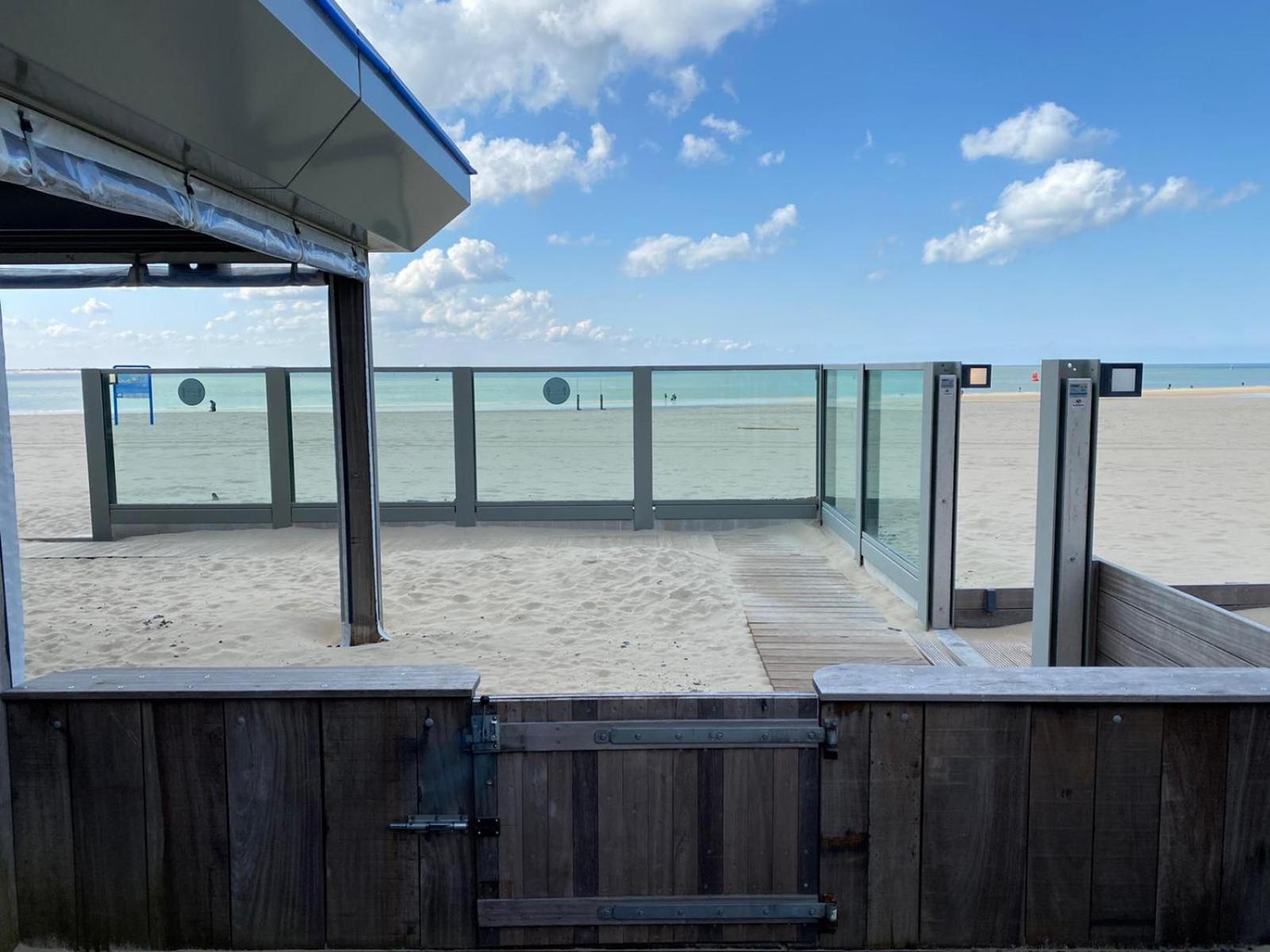 Beachrooms Pier 7 블리싱겐 객실 사진