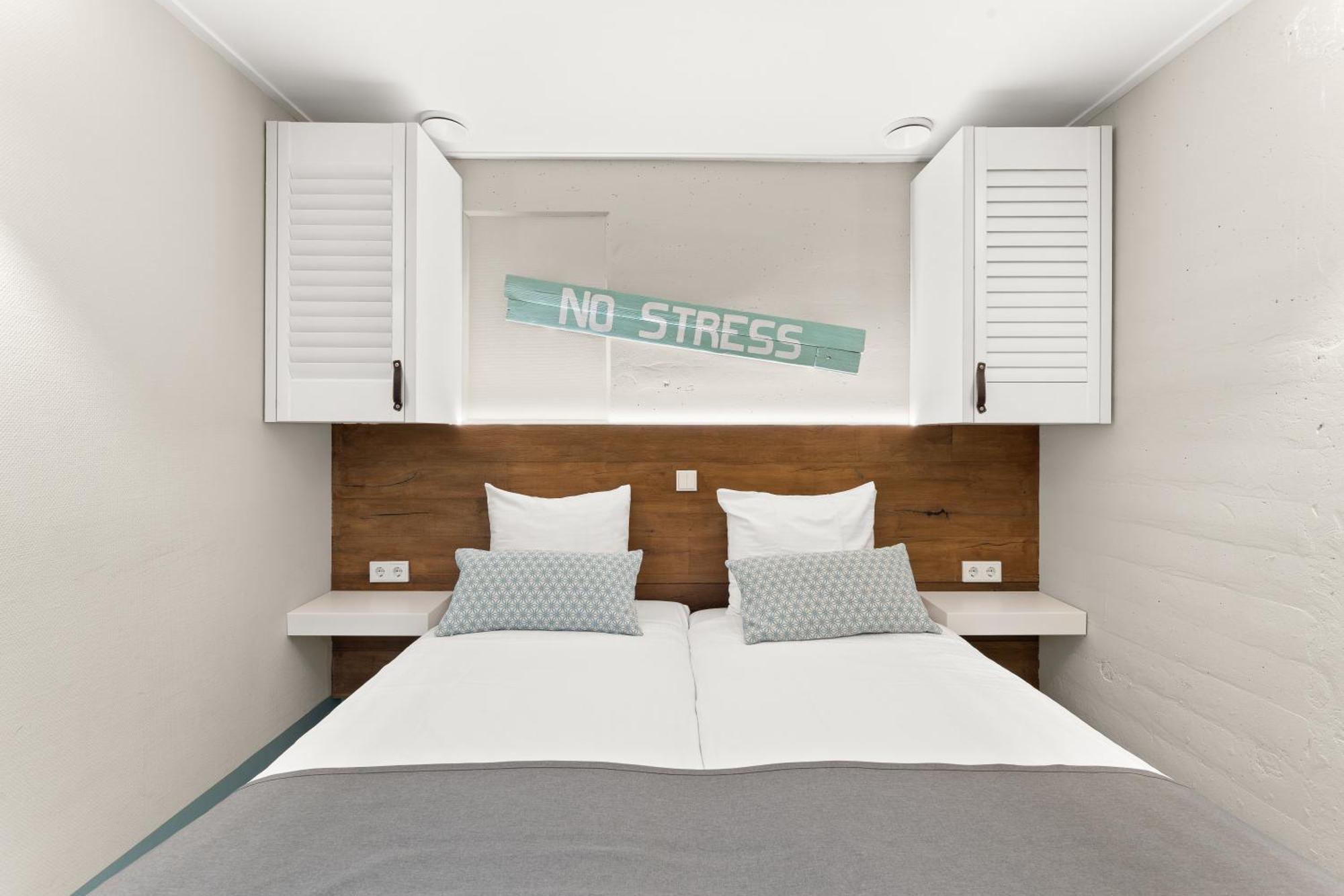 Beachrooms Pier 7 블리싱겐 객실 사진