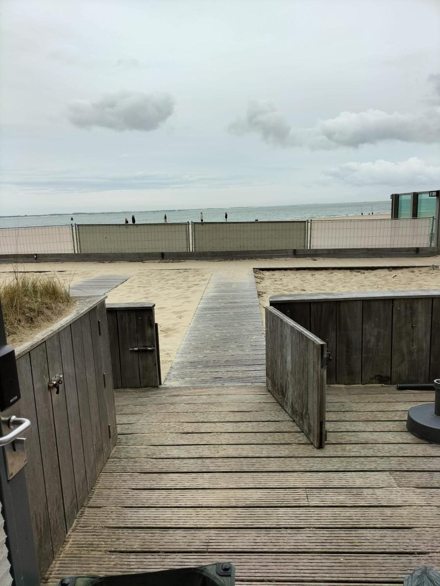 Beachrooms Pier 7 블리싱겐 객실 사진